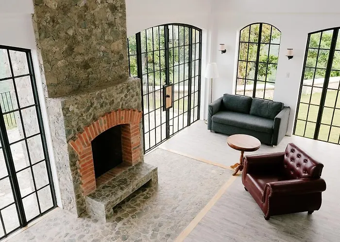 The Old Country Stone House Holiday home *